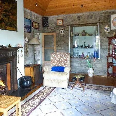 The Old School House Carrowholly Holiday home *